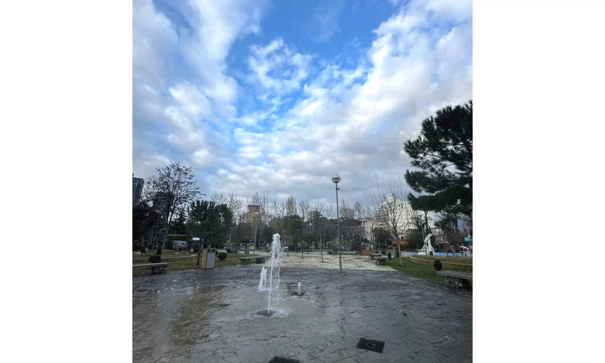 Appartamento in affitto a Tirana 3+1, Vuoto