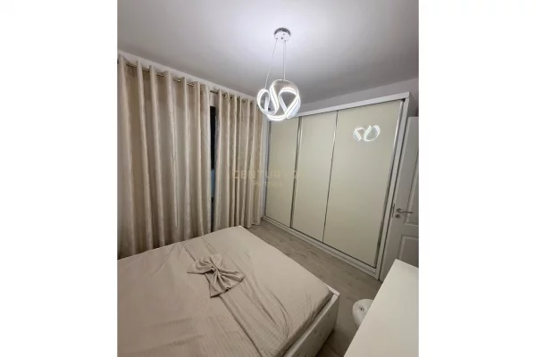 Shtepi me qera Apartament ne Tirane, 1+1, Mobilimi E mobiluar, Pagesa 450  Euro.