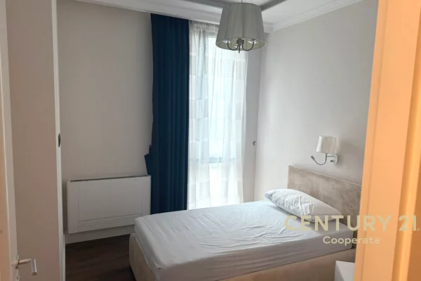 Shtepi me qera Apartament ne Tirane, 4+1, Mobilimi E mobiluar, Pagesa 3,300  Euro.