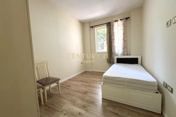 Appartamento in affitto a Tirana 2+1, Arredato