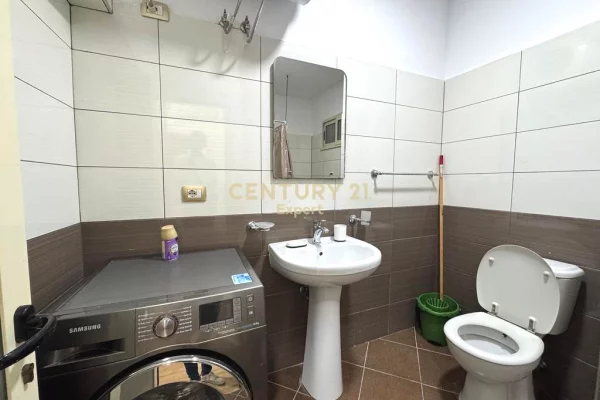 Appartamento in affitto a Tirana 2+1, Arredato