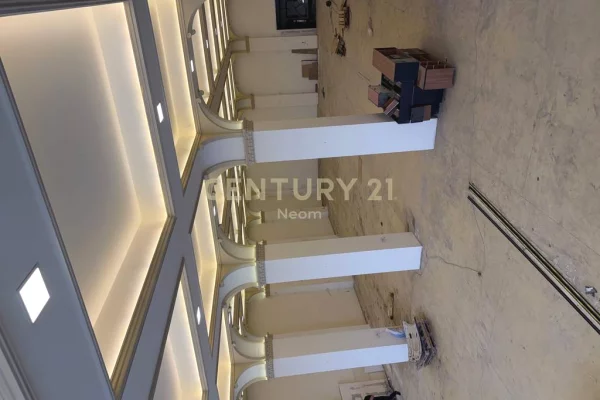 Ambient Komercial me Qira – Casa Italia 7,000 Euro /Muaj