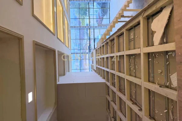 Ambient Komercial me Qira – Casa Italia 7,000 Euro /Muaj