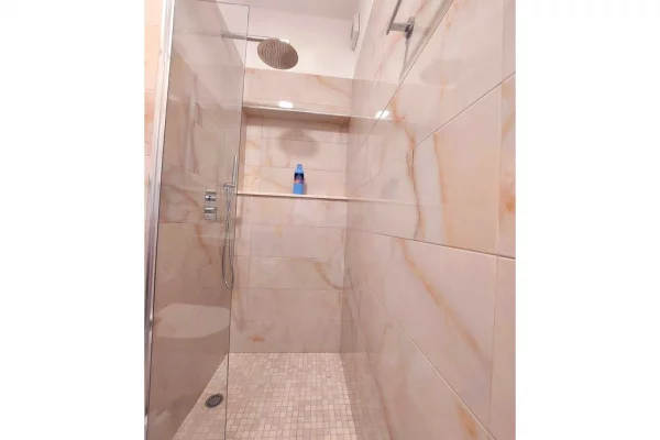 Appartamento in affitto a Tirana 1+1, Arredato