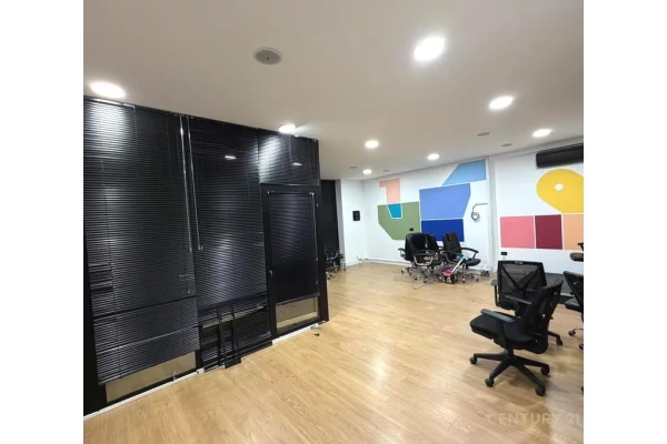 ZYRE ME QERA OPEN SPACE TE HILTON, PRANE DELIJORGJIT! 2,500 Euro /Muaj