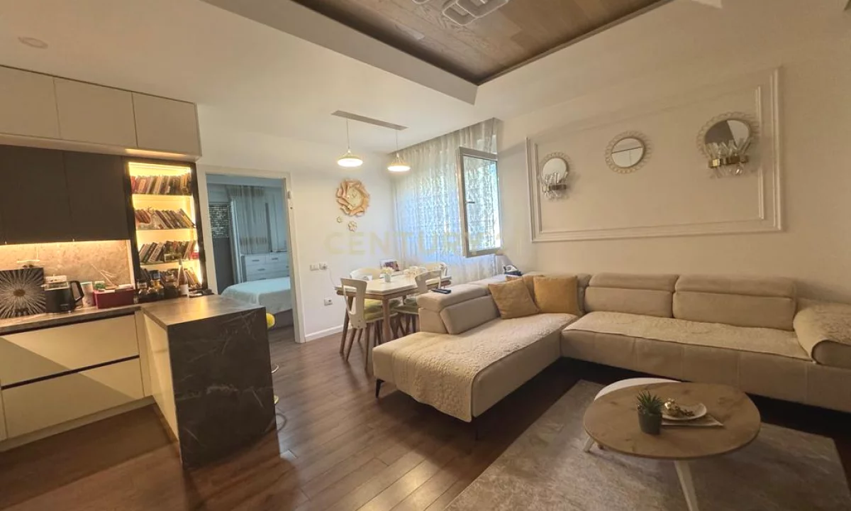 Apartment for sale in Tirana 2+1, Furnished