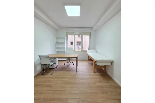 Shtepi me qera Apartament ne Tirane, 2+1, Mobilimi E mobiluar, Pagesa 1,500  Euro.