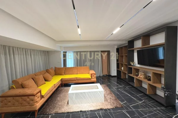 Casa in affitto 2+1 a Tirana - 700 Euro