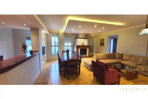 Casa in affitto 3+1 a Tirana - 1,300 Euro