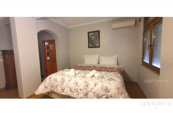 Appartamento in affitto a Tirana 3+1, Arredato