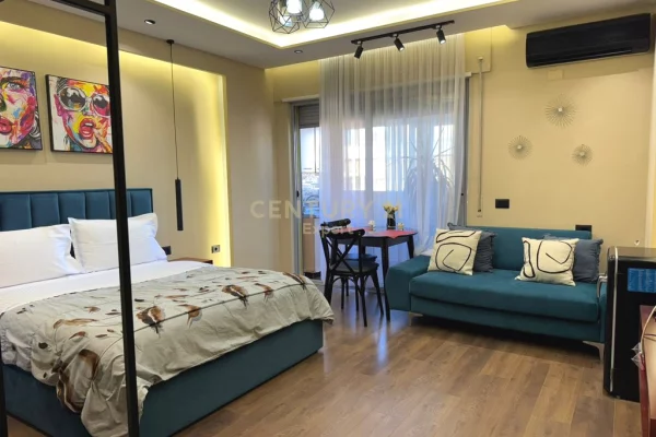 Shtepi ne shitje Apartament ne Tirane, Garsoniere, Mobilimi E mobiluar, Pagesa 114,000  Euro.