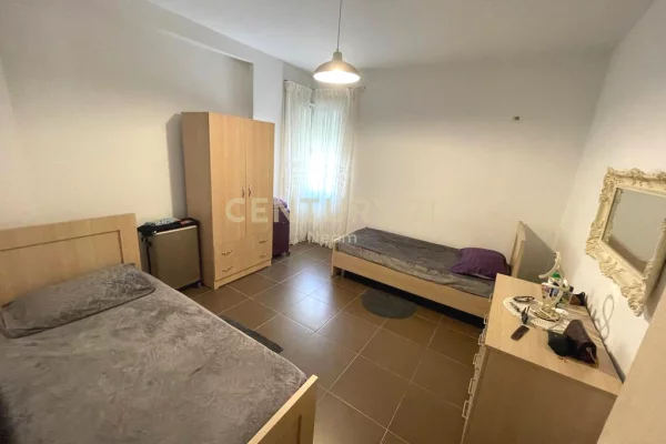 Shtepi me qera Apartament ne Tirane, 2+1, Mobilimi E mobiluar, Pagesa 650  Euro.