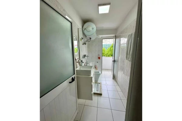 Jepet me qira ambient biznesi– Kryqezimi i Vasil Shantos 750 Euro /Muaj