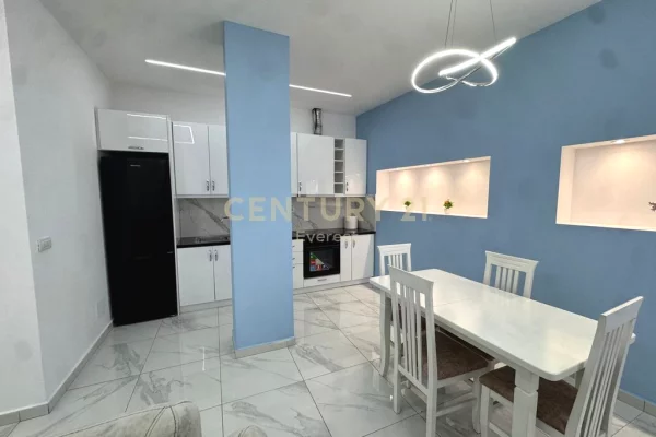 Shtepi me qera Apartament ne Tirane, 1+1, Mobilimi E mobiluar, Pagesa 900  Euro.