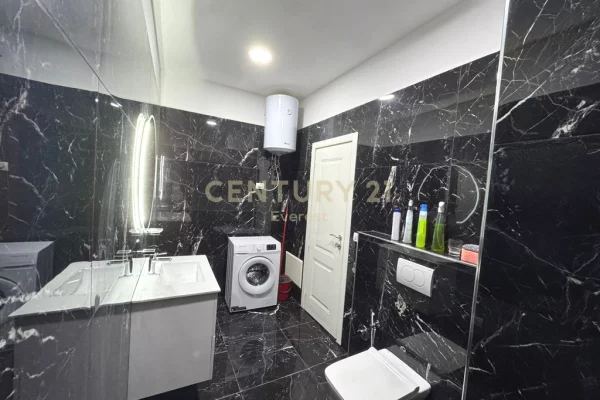 Shtepi me qera Apartament ne Tirane, 1+1, Mobilimi E mobiluar, Pagesa 900  Euro.
