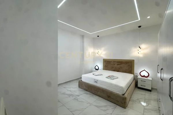 Shtepi me qera Apartament ne Tirane, 1+1, Mobilimi E mobiluar, Pagesa 900  Euro.