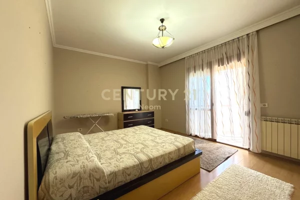Shtepi me qera Apartament ne Tirane, 1+1, Mobilimi E mobiluar, Pagesa 650  Euro.