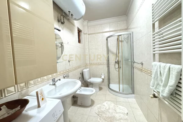 Shtepi me qera Apartament ne Tirane, 1+1, Mobilimi E mobiluar, Pagesa 650  Euro.