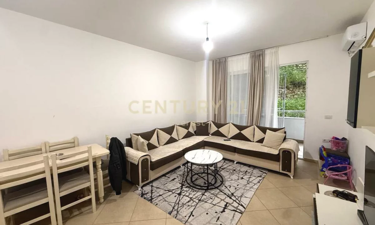 Shtepi ne shitje Apartament ne Tirane, 2+1, Mobilimi E mobiluar, Pagesa 113,000  Euro.