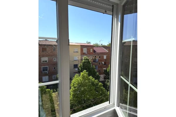 Shtepi ne shitje Apartament ne Tirane, 1+1, Mobilimi E mobiluar, Pagesa 160,000  Euro.