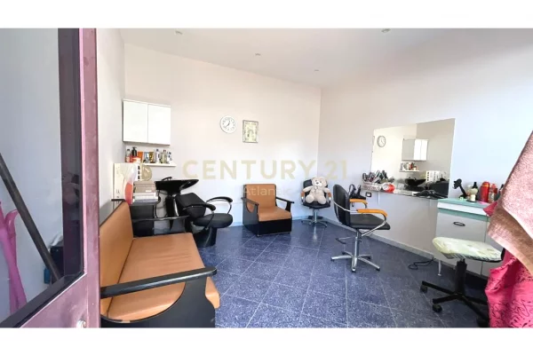 Shtepi ne shitje Shtepi Private ne Durres, 4+1, Mobilimi E mobiluar, Pagesa 295,000  Euro.