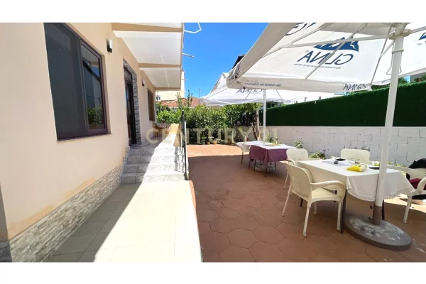 Shtepi ne shitje Shtepi Private ne Durres, 4+1, Mobilimi E mobiluar, Pagesa 295,000  Euro.