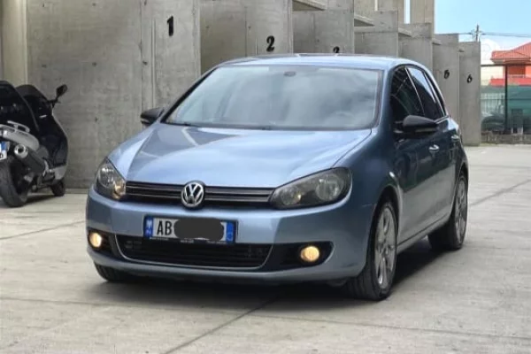 Auto in Vendita a Tirana - 6,500,000 Leke