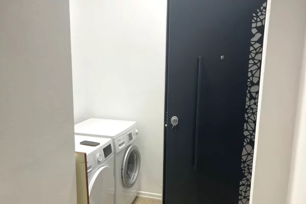 Shtepi me qera Apartament ne Tirane, 1+1, Mobilimi E mobiluar, Pagesa 500  Euro.