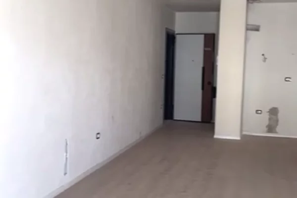 Appartamento in vendita a Tirana 1+1, Vuoto