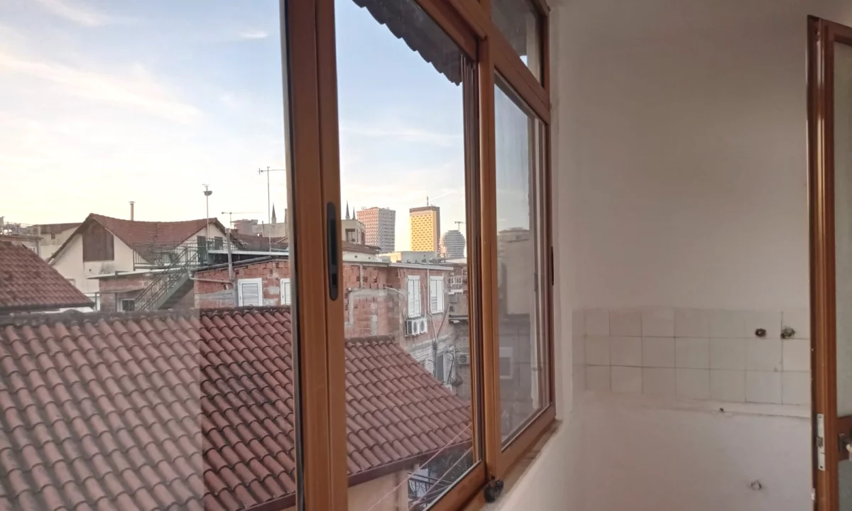 Appartamento in vendita a Tirana 1+1, Vuoto