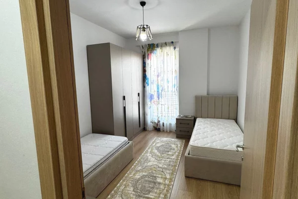 Shtepi me qera Apartament ne Tirane, 2+1, Mobilimi E mobiluar, Pagesa 750  Euro.