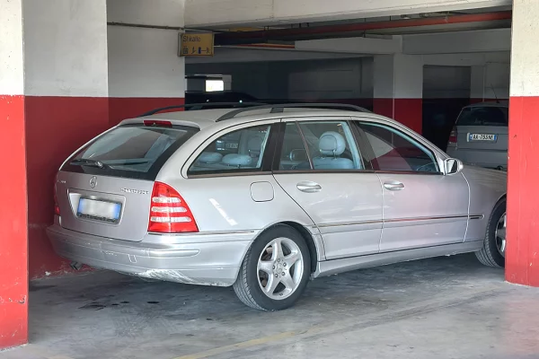 Auto in Vendita a Tirana - 3,200 Euro