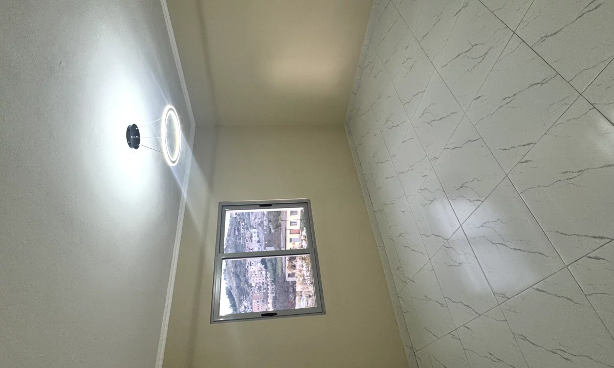 Shtepi ne shitje Apartament ne Berat, 1+1, Mobilimi Bosh, pa mobiluar, Pagesa 50,000  Euro.