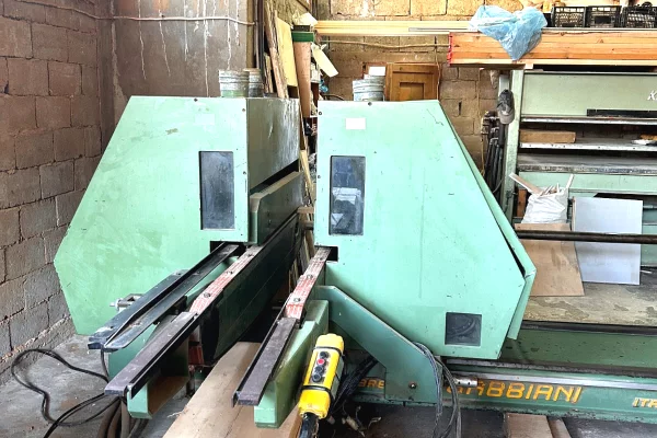 Pajisje biznesi ne shitje ne Vlore - 500,000 Leke