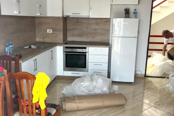 Shtepi me qera 1+1 ne Tirane - 45,000 Leke