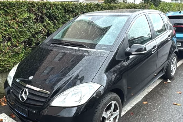 Auto in Vendita a Elbasan, Mercedes-Benz, 2010 gasoline-gas,Kambio Automatik Pagamento 4,300  Euro.