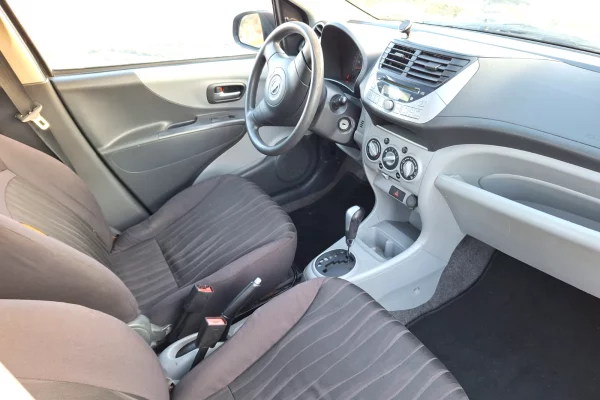 Auto in Vendita a Lushnja, Nissan, 2010 Benzine,Kambio Automatik Pagamento 4,200  Euro.