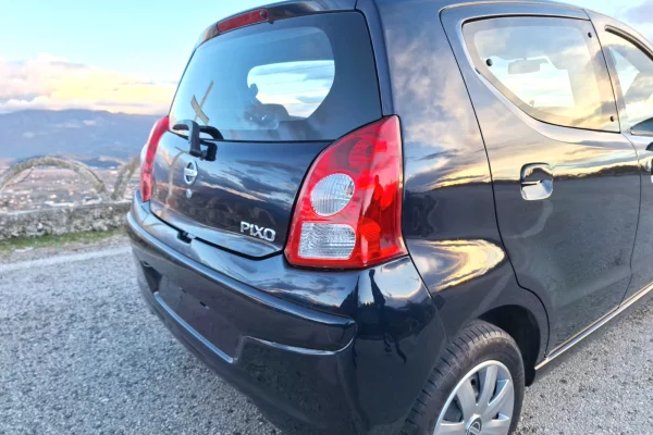 Auto in Vendita a Lushnja, Nissan, 2010 Benzine,Kambio Automatik Pagamento 4,200  Euro.