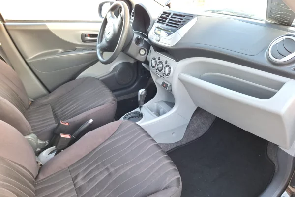 Auto in Vendita a Lushnja, Nissan, 2010 Benzine,Kambio Automatik Pagamento 4,200  Euro.