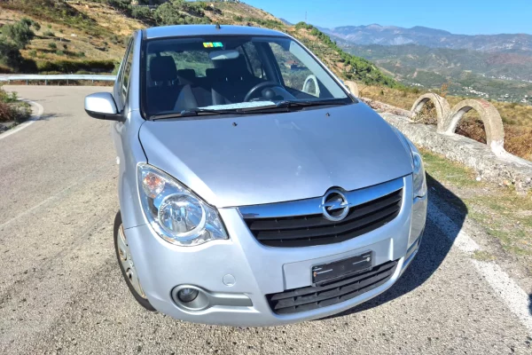 Auto in Vendita a Elbasan, Suzuki, 2012 gasoline-gas,Kambio Automatik Pagamento 4,600  Euro.