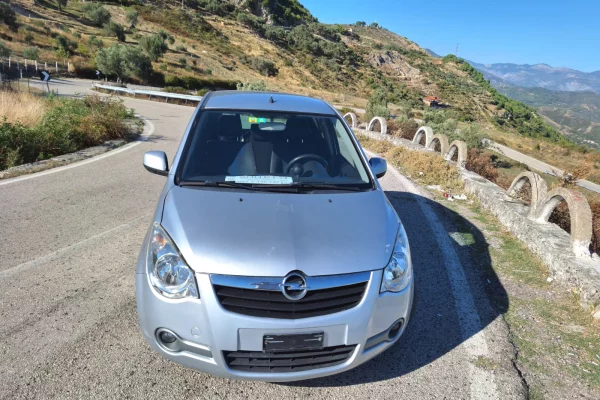 Auto in Vendita a Elbasan - 4,600 Euro