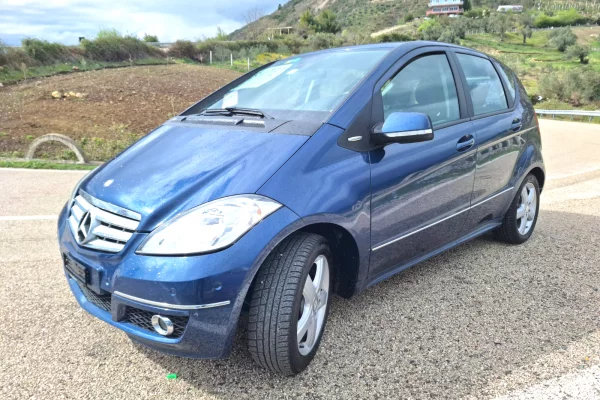 Auto in Vendita a Lushnja, Mercedes-Benz, 2013 gasoline-gas,Kambio Automatik Pagamento 5,500  Euro.