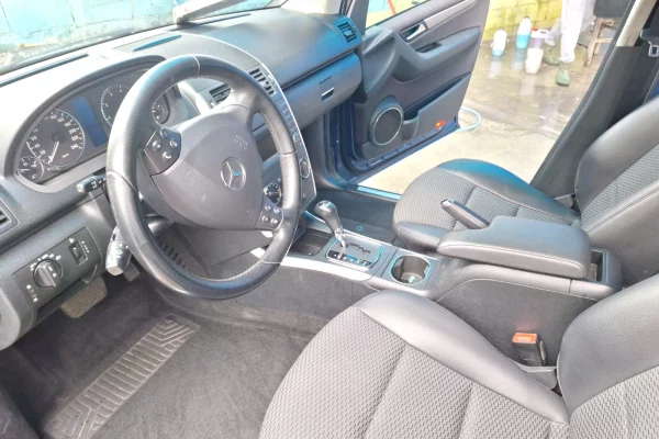 Auto in Vendita a Lushnja, Mercedes-Benz, 2013 gasoline-gas,Kambio Automatik Pagamento 5,500  Euro.