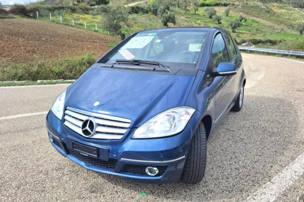 Auto in Vendita a Lushnja - 5,500 Euro