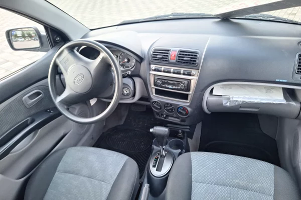 Auto in Vendita a Elbasan, KIA, 2007 Benzine,Kambio Automatik Pagamento 3,600  Euro.