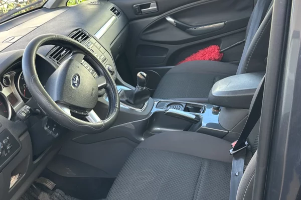 Auto in Vendita a Elbasan, Ford, 2008 Diesel,Kambio Manual Pagamento 280,000  Leke.