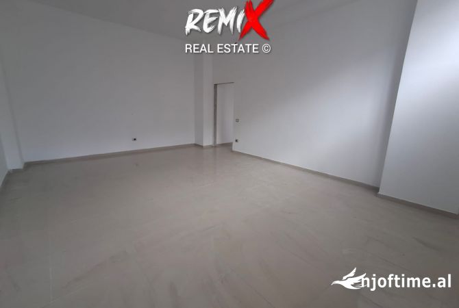 SHITET AMBIENT BIZNESI PRANE UJESJELLESIT, DURRES