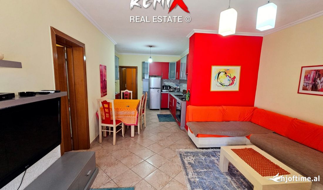 Shtepi ne shitje Apartament ne Durres, 2+1, Mobilimi E mobiluar, Pagesa 80,000  Euro.