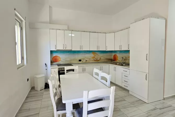Shtepi ne shitje Apartament ne Durres, 2+1, Mobilimi E mobiluar, Pagesa 105,000  Euro.