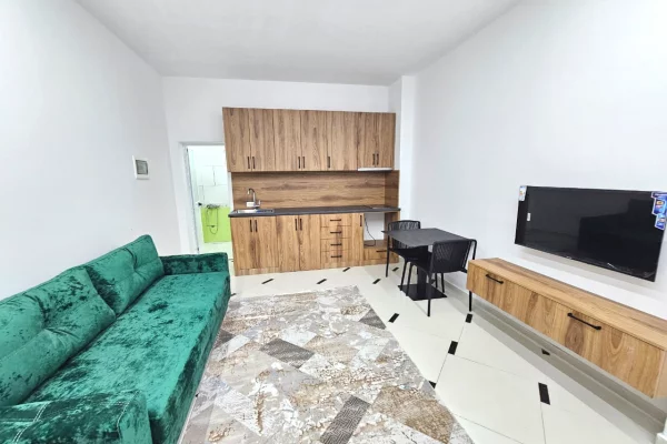 SHITET GARSIONIERE TEK KOMPLEKSI EKA , PLAZH